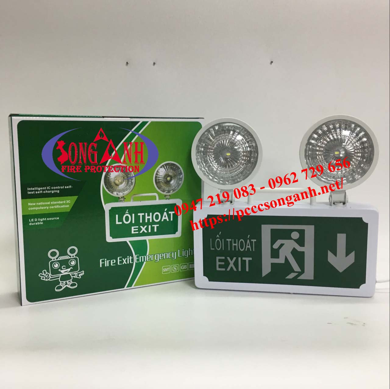 Đèn exit tích hợp chức năng Exit và Emergency cho lối thoát cầu thang