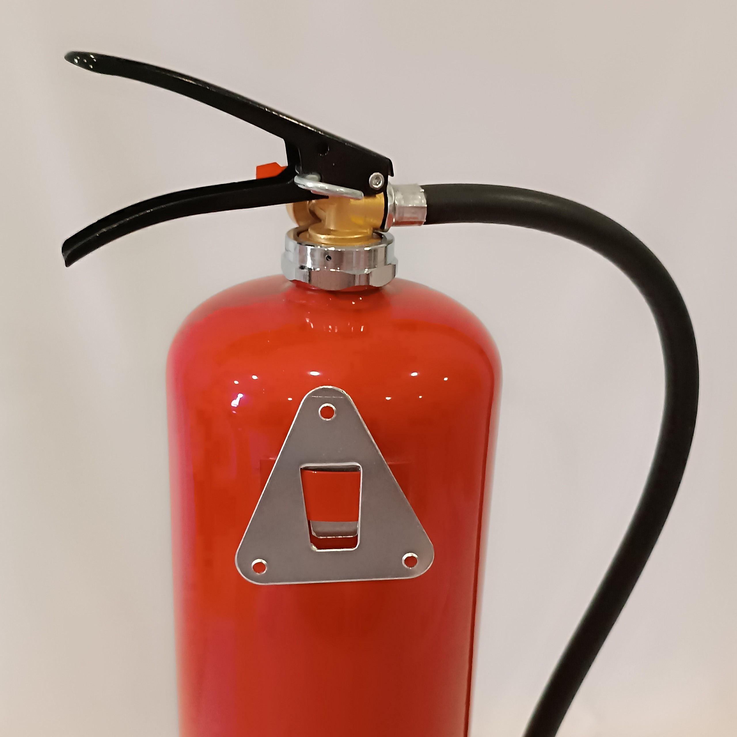 Hướng dẫn sử dụng bình chữa cháy bột ABC 4kg đúng cách để dập tắt đám cháy hiệu quả
